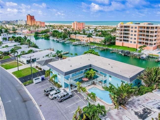 Photo - 11440 1st St E Unidad 1