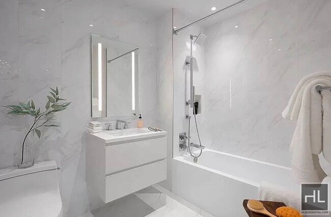 Photo - EAST 2ND ST Unit 3C