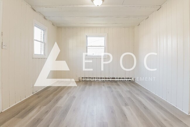 Photo - 1126 23rd St NE