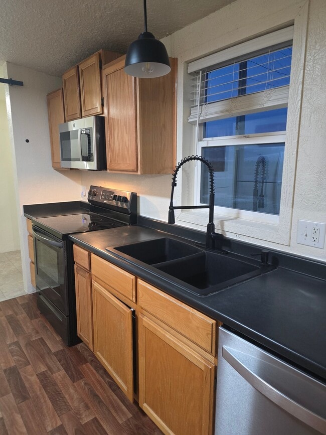 Photo - 76650 US Hwy 93