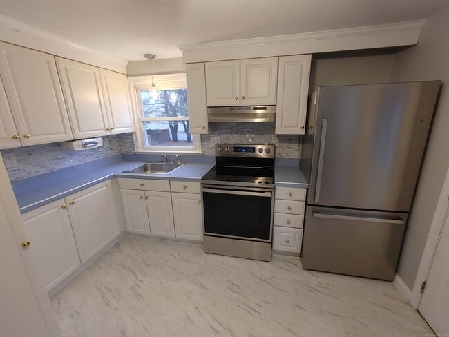 Photo - 54 Greenwood Dr