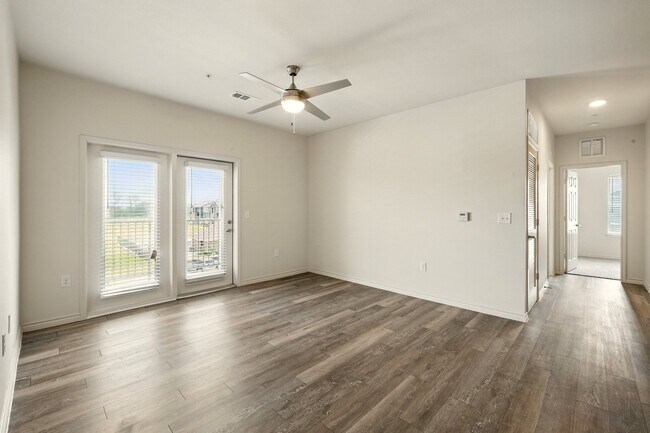 Photo - Encore At Power Center