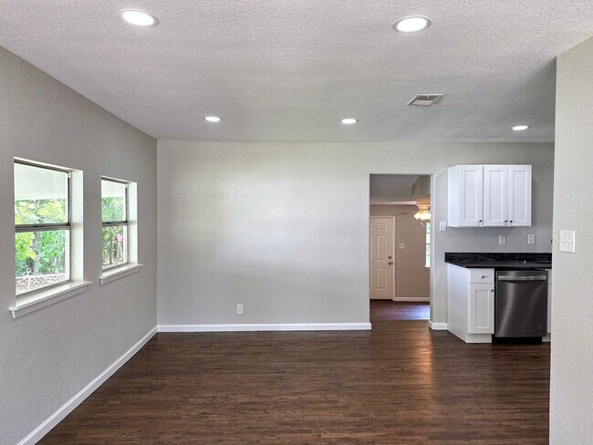 Photo - 4 Bedroom / 2 Bath