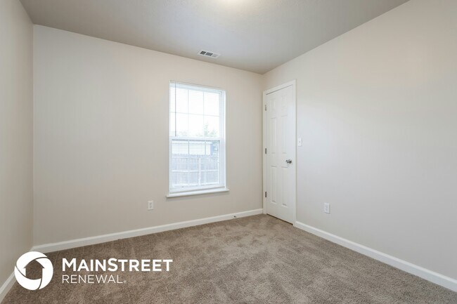 Photo - 257 S Shore Dr