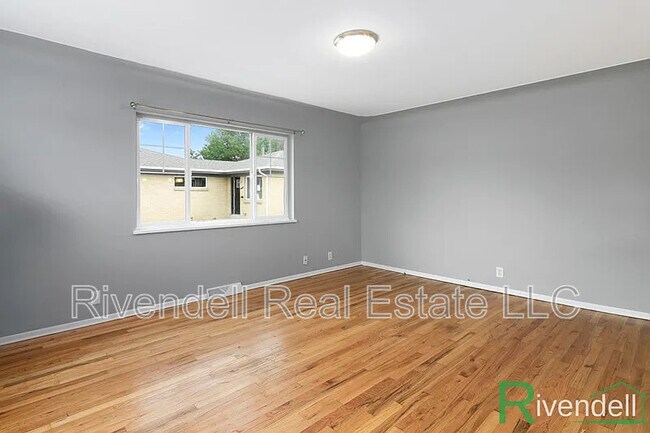 Photo - 1320 Winona Ct