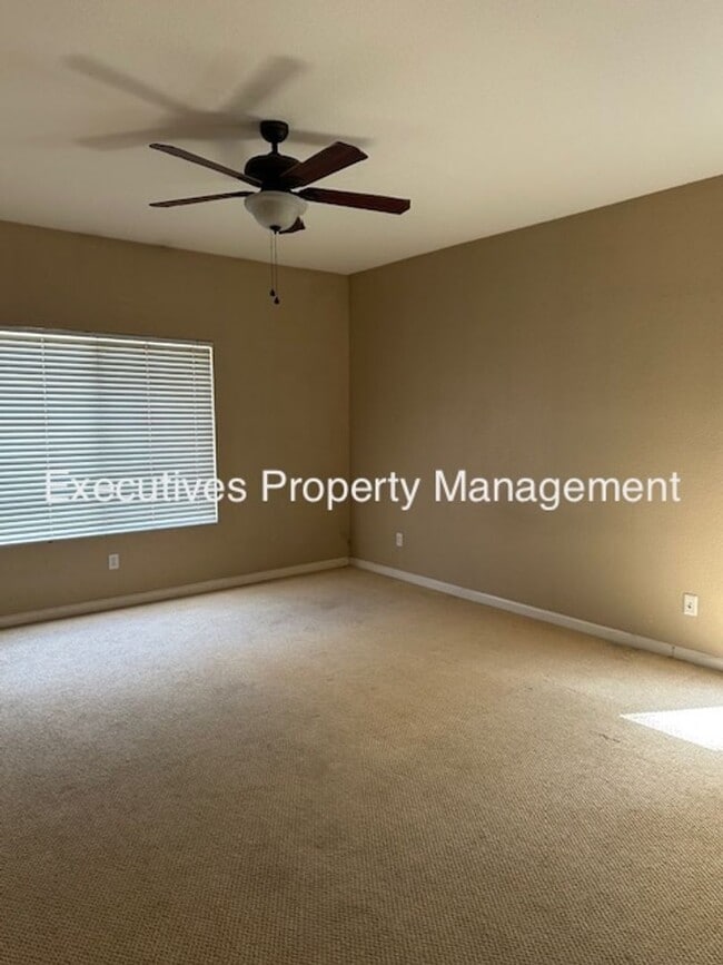 Photo - 3564 Santiago Ave