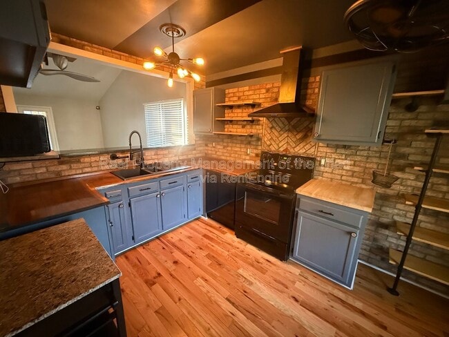 Photo - 1319 Glen Raven Ct