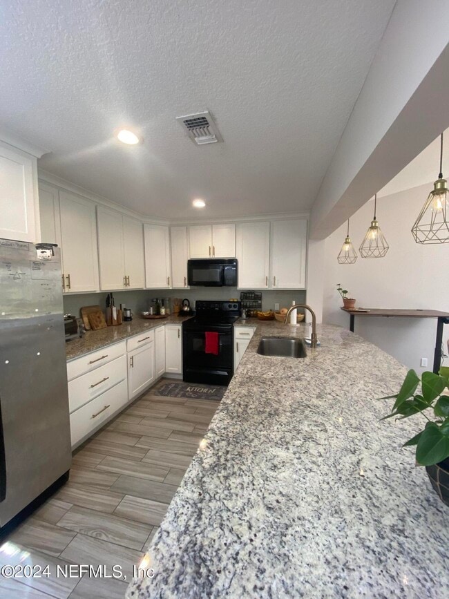 Photo - 141 Abaco Way
