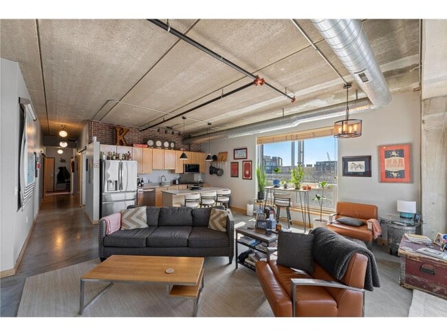 Photo - 710 N 4th St Unidad 300