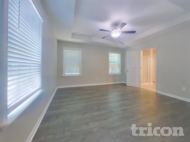 Photo - 196 Chapelcrest Ln
