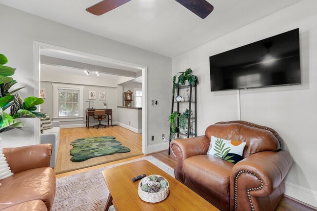 Photo - 315 W Benson St