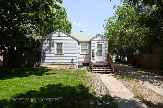Building Photo - 2216 9th Ave Unit 2216 9th Avenue A