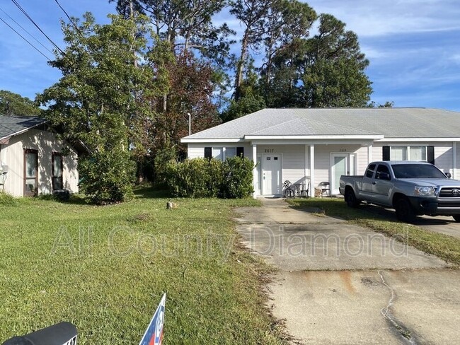 Photo - 2617 Cypress St