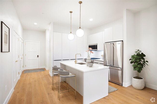 Building Photo - 695 Merrick Ave Unit 631 Rental
