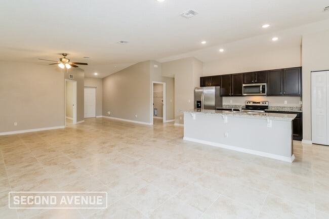 Photo - 371 Dadeville St SE