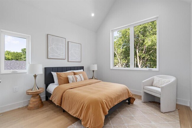 Photo - 2611 Wilson St