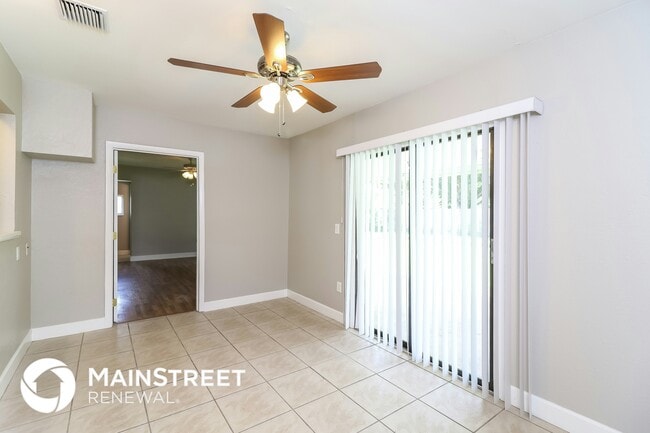 Photo - 3879 Portair Ave