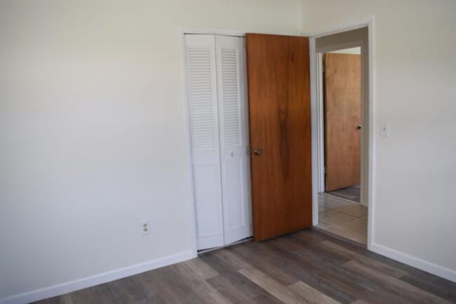 Photo - 1881 SE Airoso Blvd