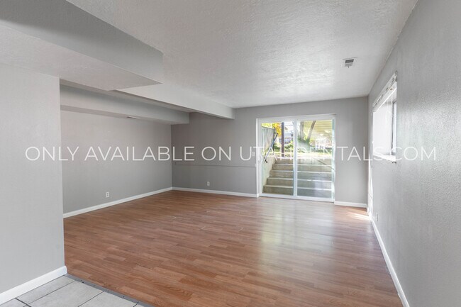 Photo - 4420 W 4420 S Unit B