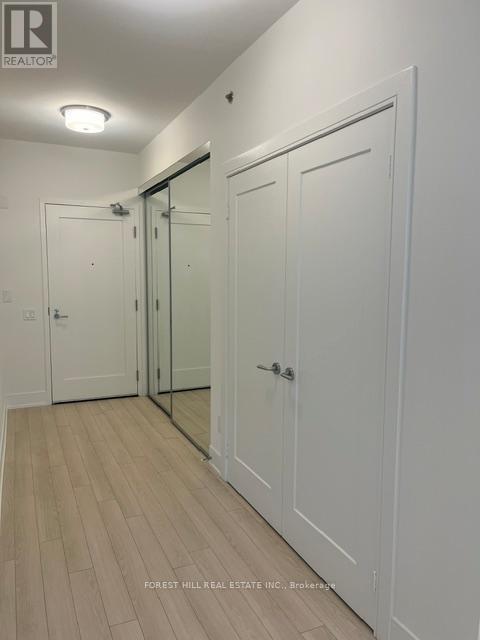 Photo - 310 Tweedsmuir Ave