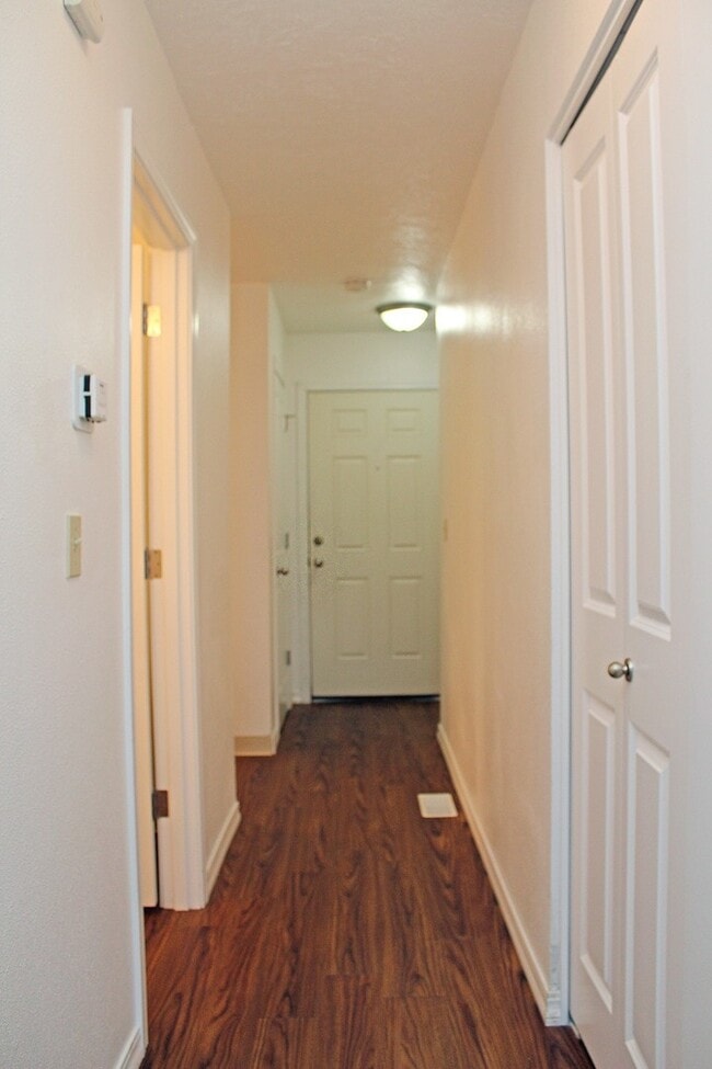 Photo - 3805-3805 SE Cesar Estrada Chavez Blvd Unidad 3803 - 03