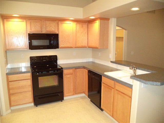 Photo - 684 E Full Moon St