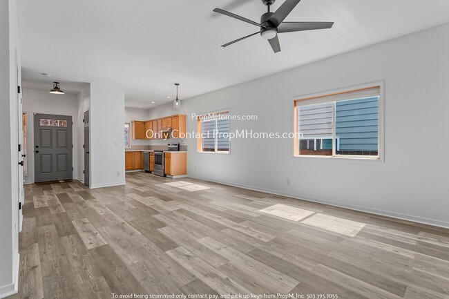 Photo - Three Bedroom Retreat with Open-Concept Living and Modern Finishes!