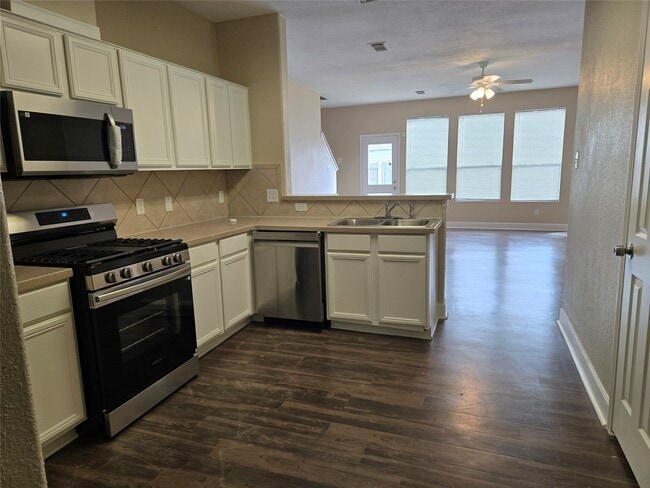 Photo - 15427 Fir Woods Ln
