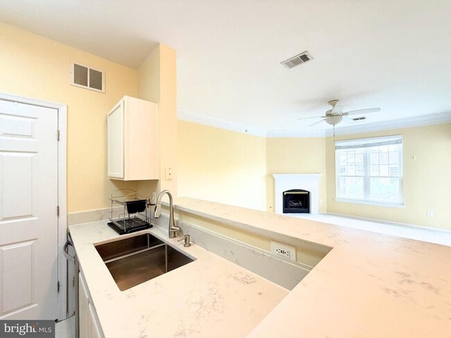 Photo - 1580 Spring Gate Dr. Unit 4415