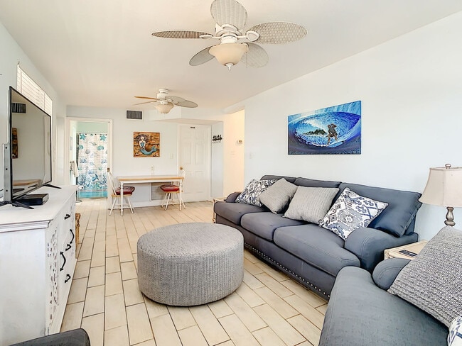 Building Photo - 819 W 25th Ave Rental