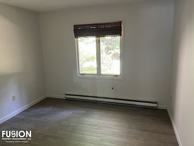 Photo - Warm & Inviting One-Level Condo in South Burlington