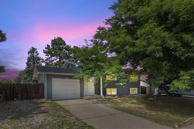 Building Photo - 4-bed, 2-bath, 1824 square foot home with ...