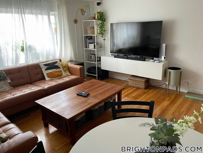 36 Dighton St Unit 12