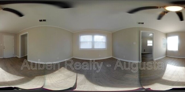 Photo - 2913 Hummingbird Ln