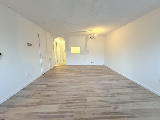 Photo - 53 Greenwich Dr Unit 1703