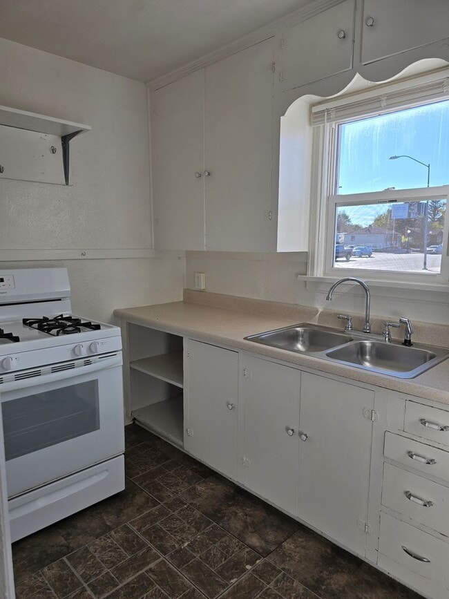 Photo - 2 Bedroom House w/ Detached Garage