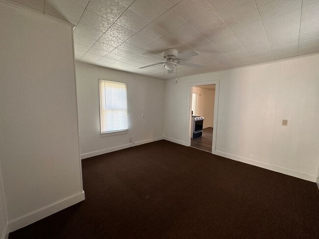 Photo - Elgin Home