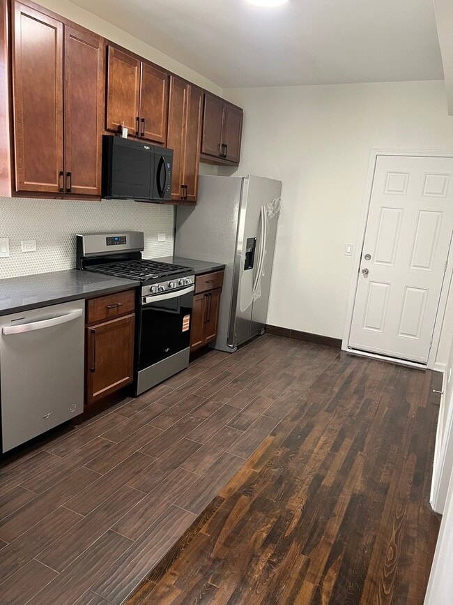 Photo - 5427 W Quincy St