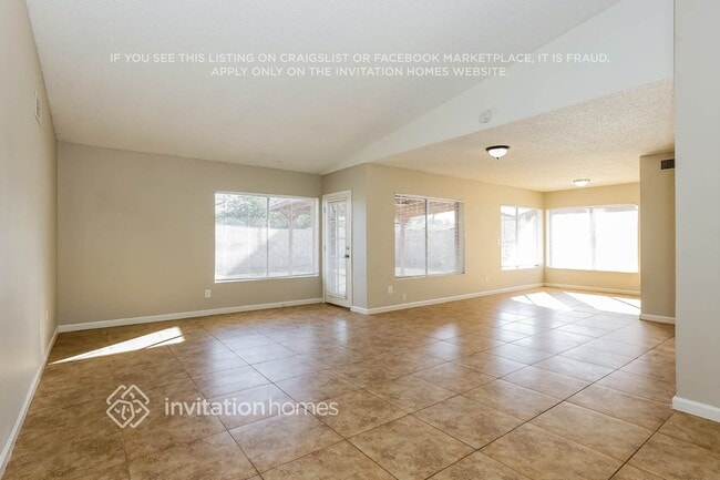 Photo - 5025 N 69th Ave