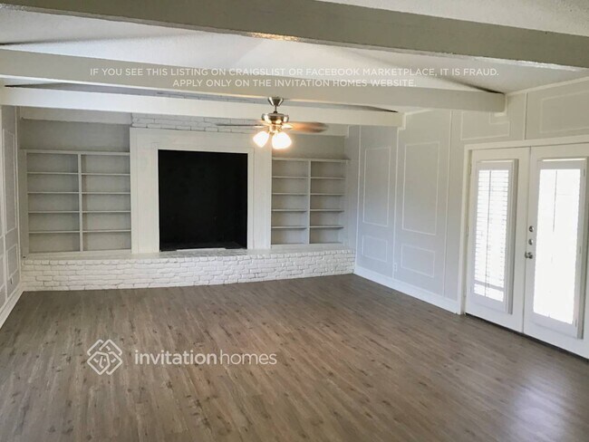 436 Lexington Ln
