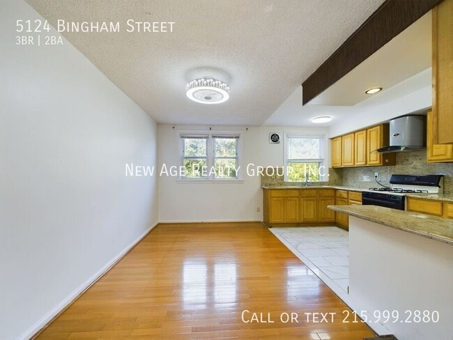 Photo - 5124 Bingham St