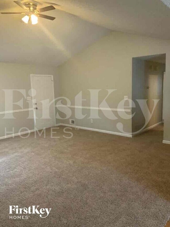 175 Planters Walk House House Rental in Locust Grove, GA