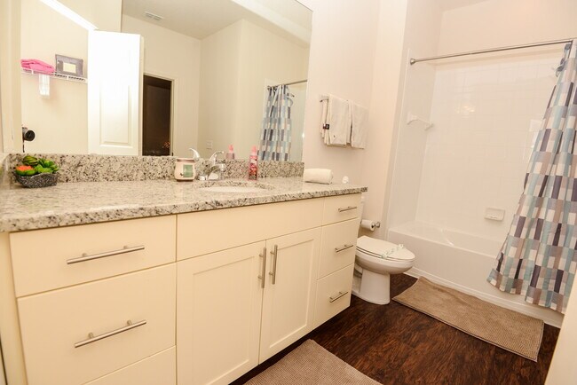 Photo - 3241 Wish Ave