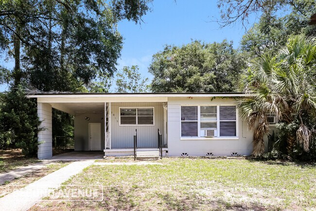 Building Photo - 3015 Lansdell Dr