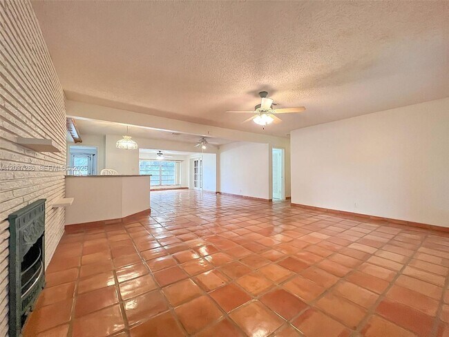 Photo - 192 SW 62nd Terrace