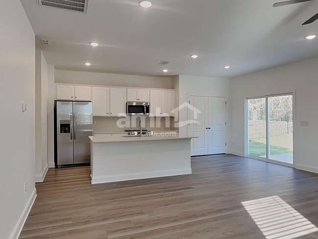 Photo - 1203 Livengood Wy