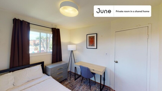 Photo - Room in Shared 4 bed/2.5 bath home Unidad D