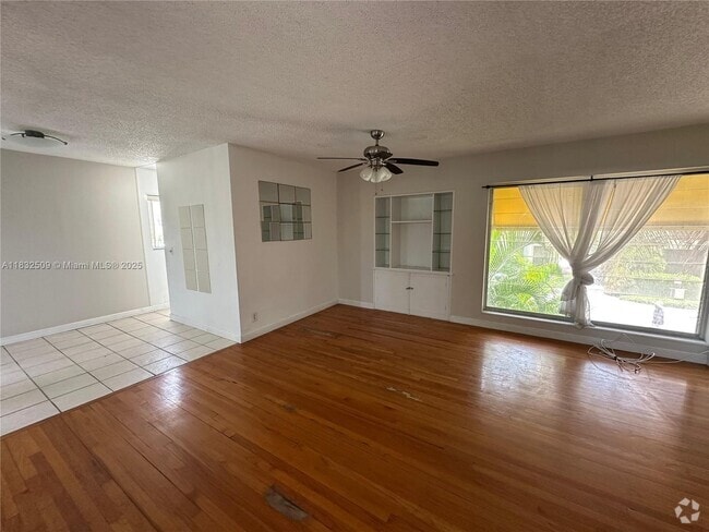 Building Photo - 90 Isle of Venice Dr Unit 9 Rental