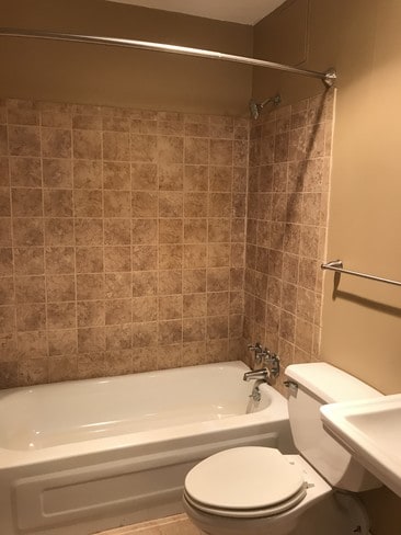 Photo - Courtview Towers