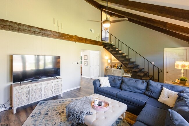 Photo - 5143 Venice Ave